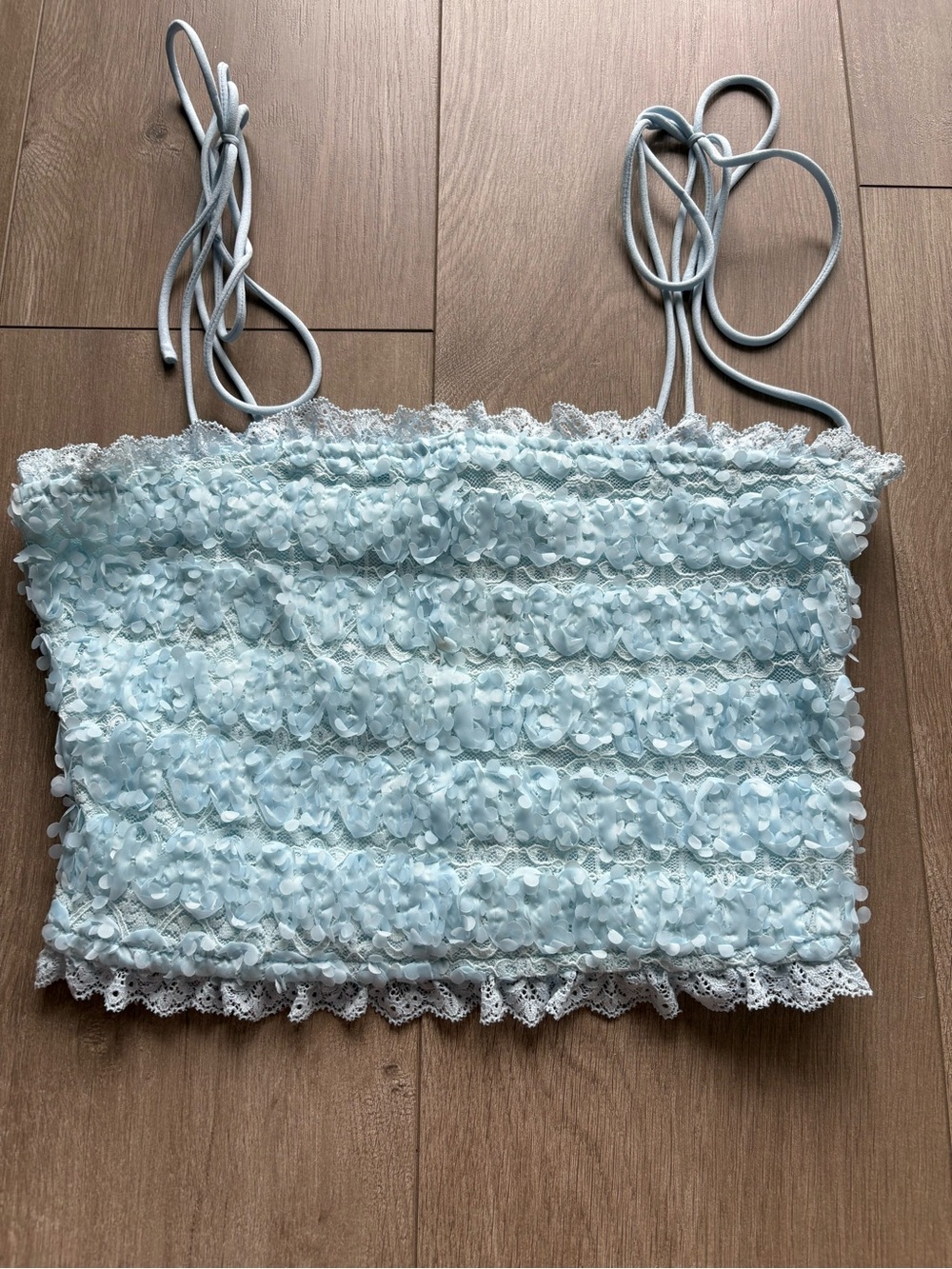 Altar’s state light blue top